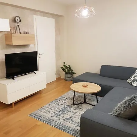Apartman La Nina アパート *